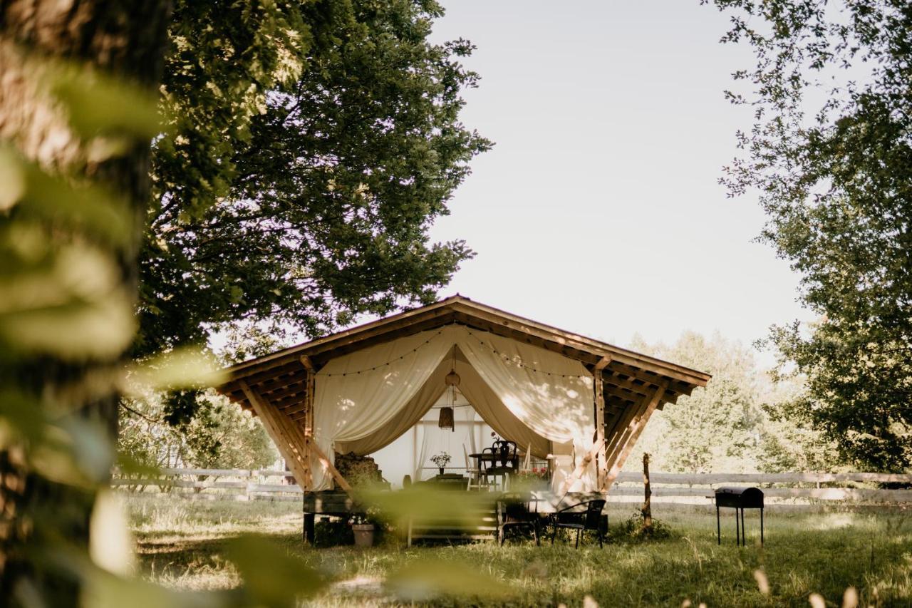 Dundurini Hotel Talsi Kültér fotó