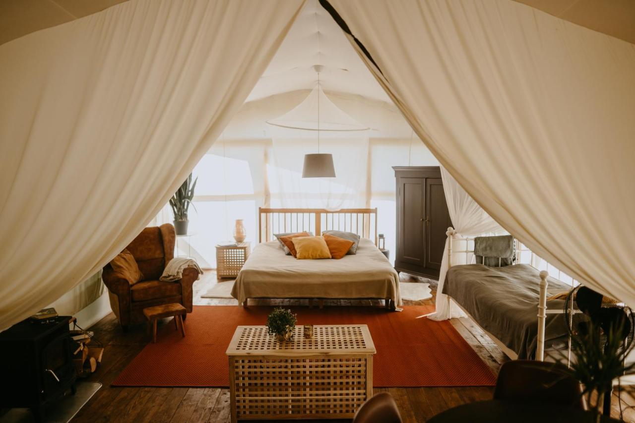 Dundurini Hotel Talsi Kültér fotó