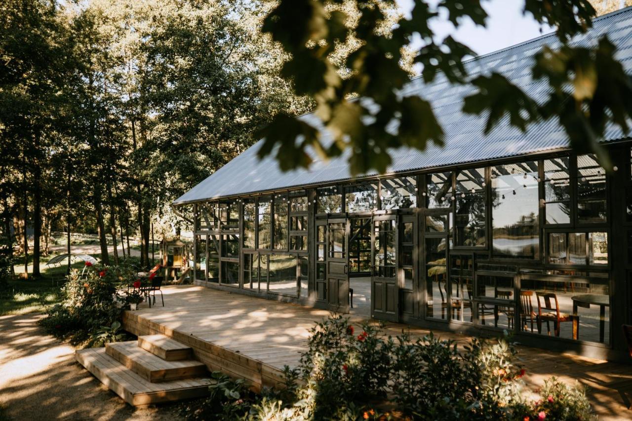 Dundurini Hotel Talsi Kültér fotó