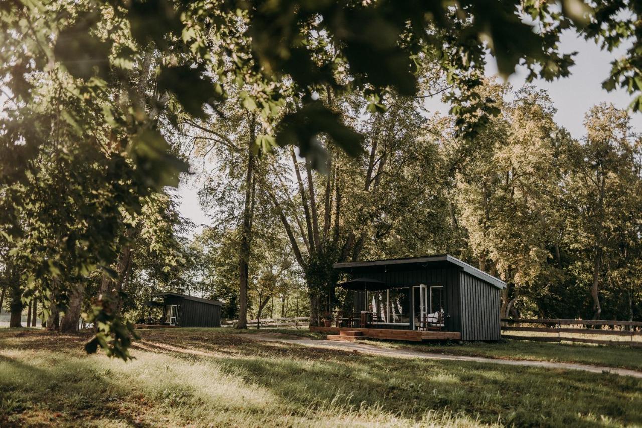Dundurini Hotel Talsi Kültér fotó